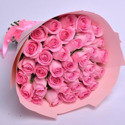 Купить на заказ Букет из 35 розовых роз с доставкой в Аягозе