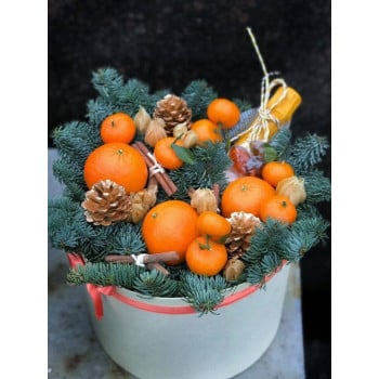 Корзина с подарками Корзина с подарками